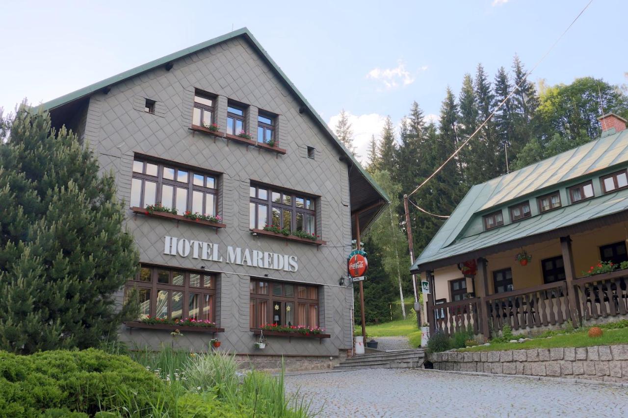 Hotel Maredis Korenov Luaran gambar