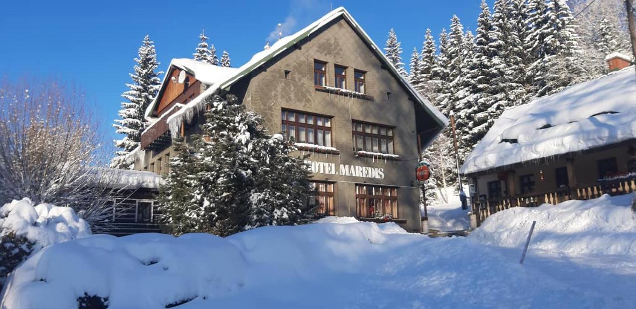 Hotel Maredis Korenov Luaran gambar