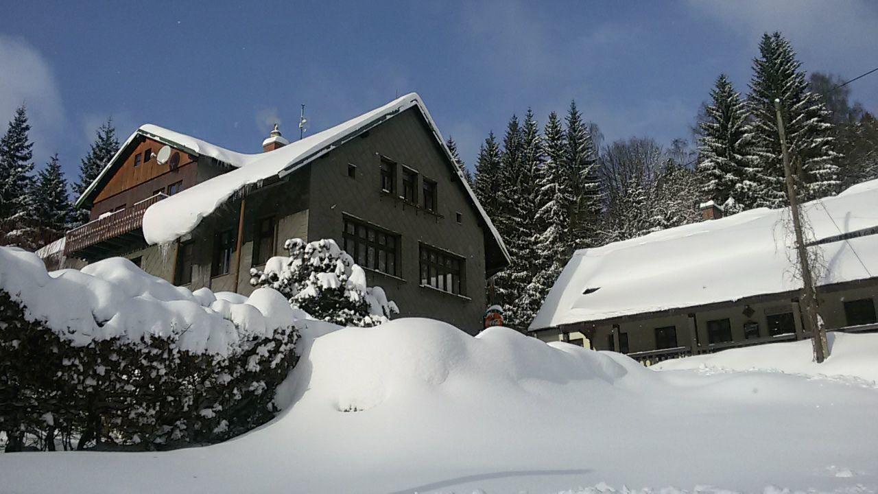 Hotel Maredis Korenov Luaran gambar